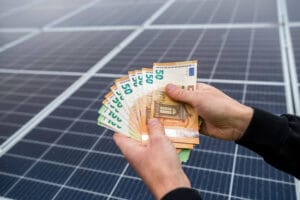 Opbrengst zonnepanelen per maand