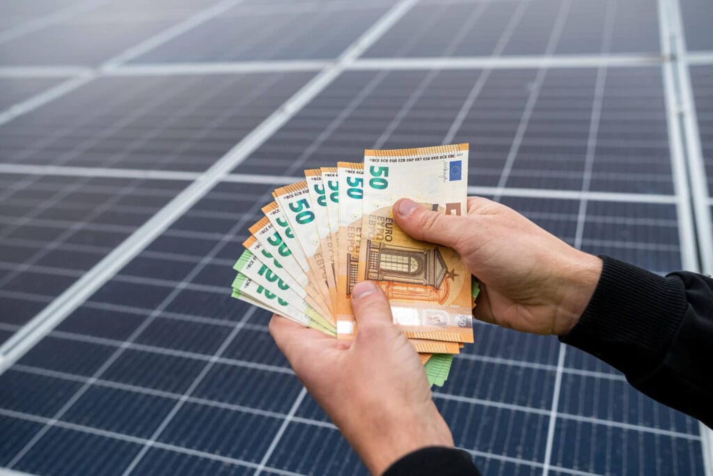 Opbrengst zonnepanelen per maand